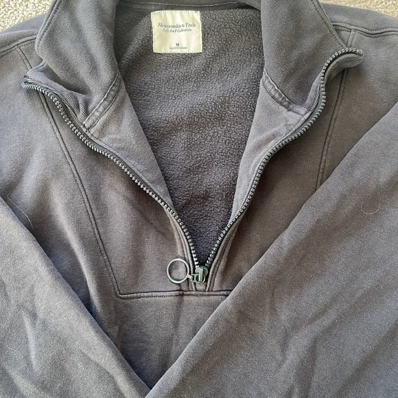 Abercrombie & Fitch Quarter Zip Sweatshirt - Picture 3 of 3